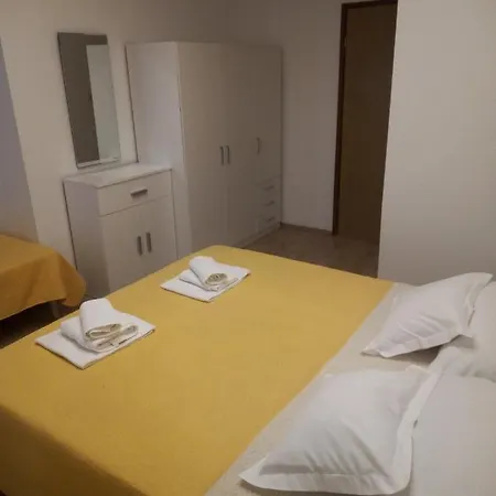 Studio Apartman Marela